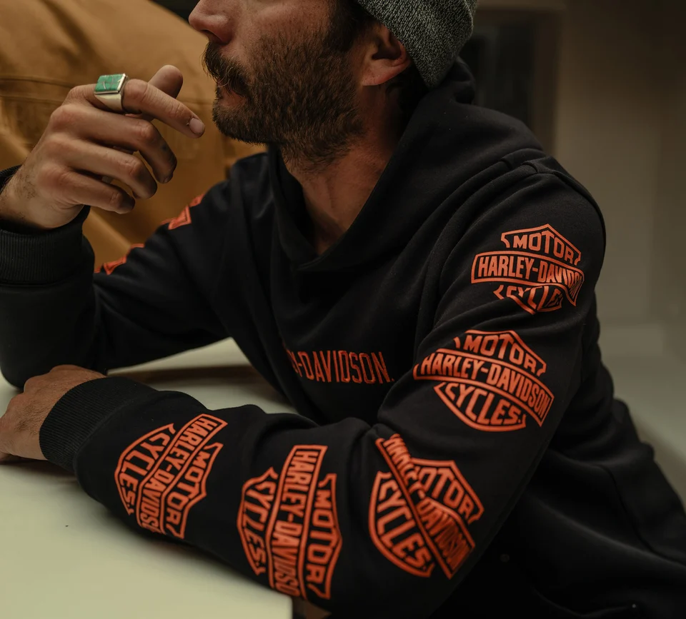 Essential Bar & Shield Pullover Hoodie